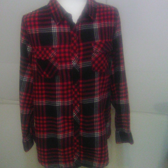 Shrit - Picture 2 of 6